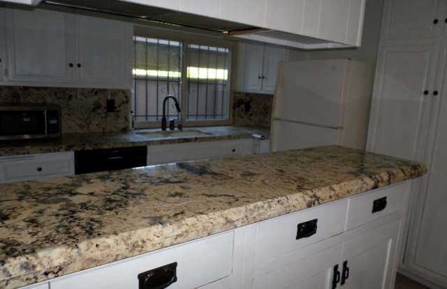 UTC 3 bedroom Townhome Gallery 3