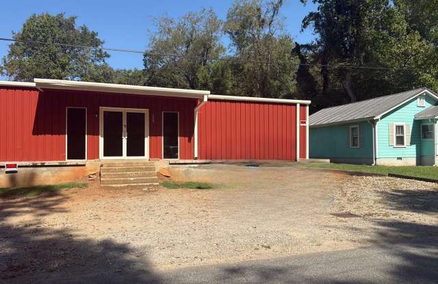 2562 Old Morganton Road - 1 Gallery 2
