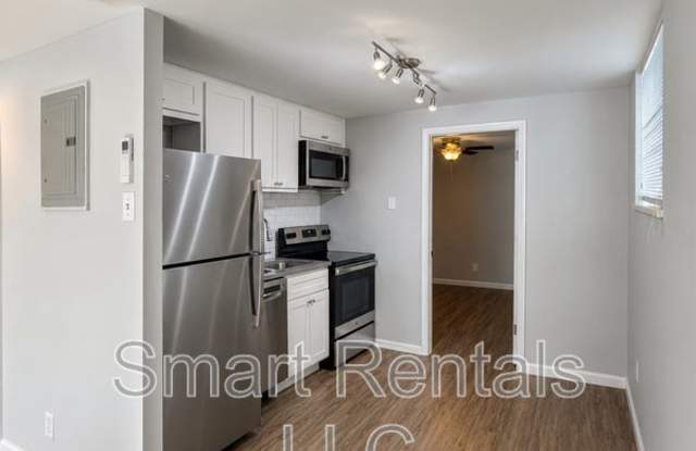 2509 Bellevue Avenue - 2 Gallery 2