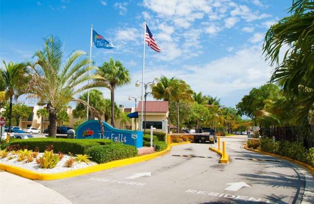 13901 SW 90th Ave photos photos