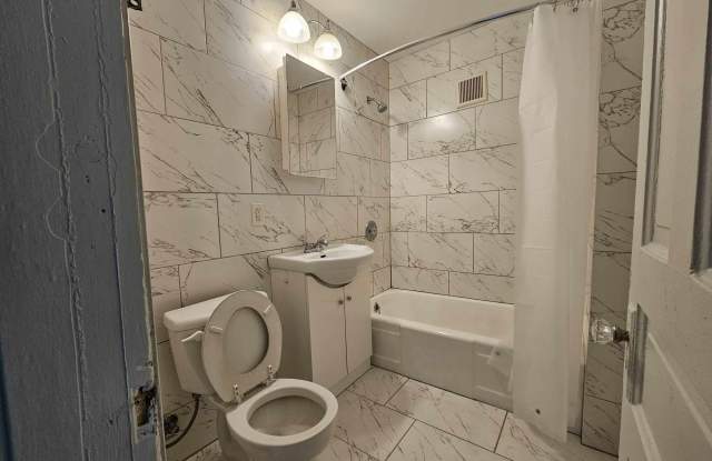 424 E Clark Street photos photos