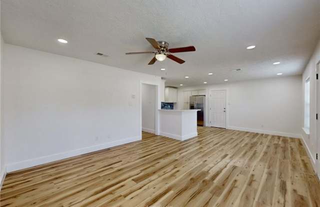 1012 San Saba Drive Gallery 4