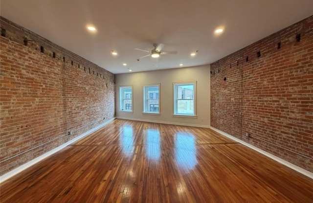 252 Main Street Gallery 3