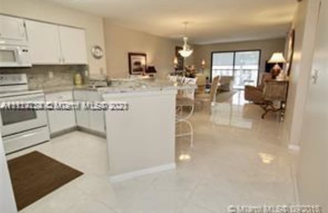 2217 NE Cypress Island Dr - 2217 Cypress Island Dr, Pompano Beach, FL 33069