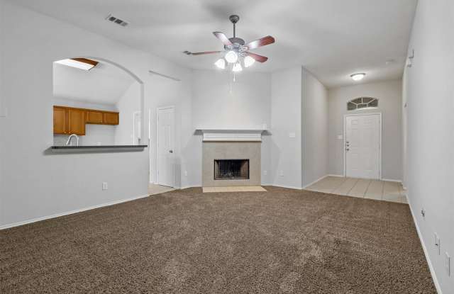 1201 Caroline Drive Gallery 4