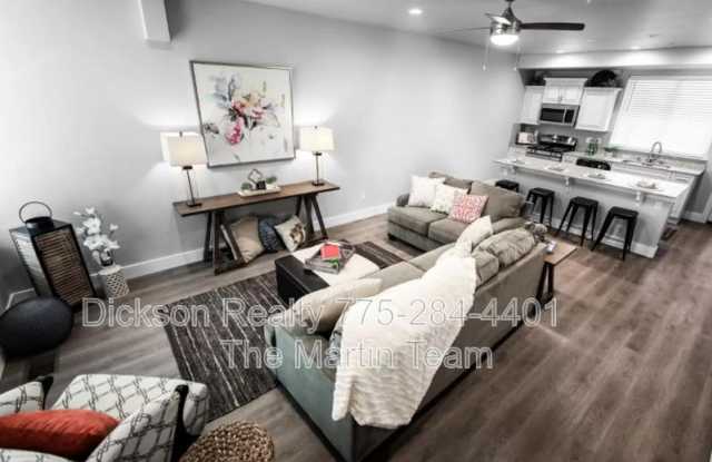 730 Bluffs Court Gallery 4
