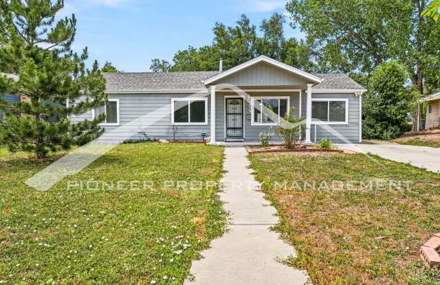 Spacious Home with Office and Fenced Yard photos photos