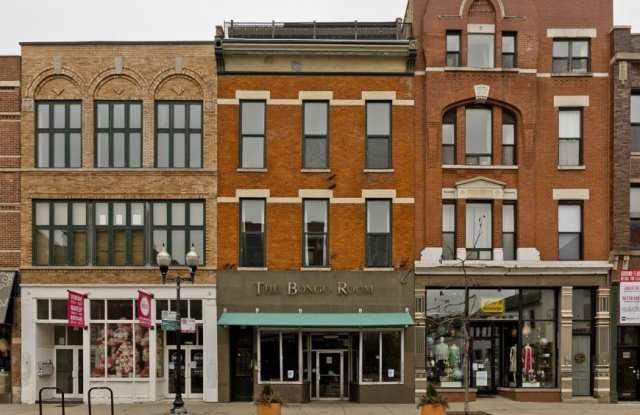 1470 North Milwaukee Ave photos photos