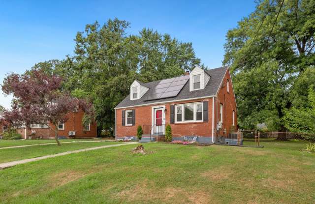 Move-In Ready Cape Cod with 3 Finished Levels & Huge Backyard photos photos
