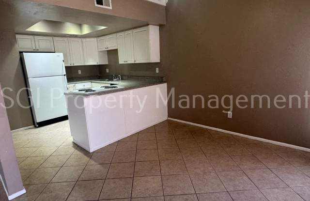 1915 S Shannon Dr Gallery 2