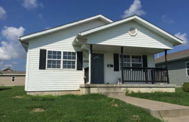 GREAT LOCATION! 3 BEDROOM 2 BATH HOME FOR LEASE IN JOPLIN-$1275 RENT-$1275 DEPOSIT photos photos