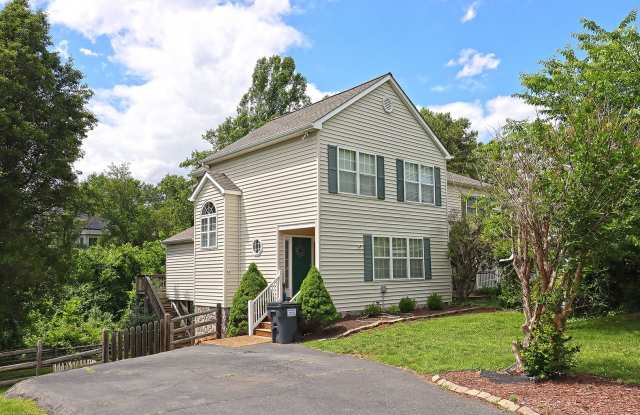 Pet-Friendly Lake Reynoia Home With Fenced Yard photos photos