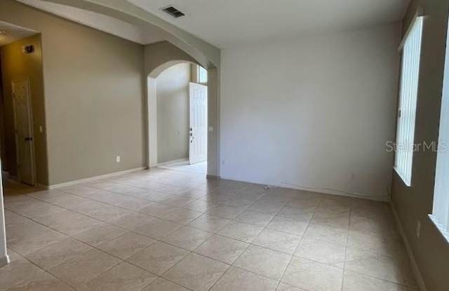 1819 WEDGEWOOD Way Gallery 4