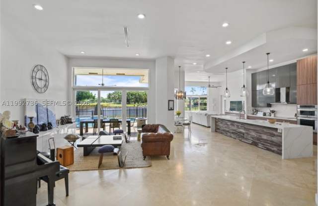 2569 Eagle Run Ln Gallery 4
