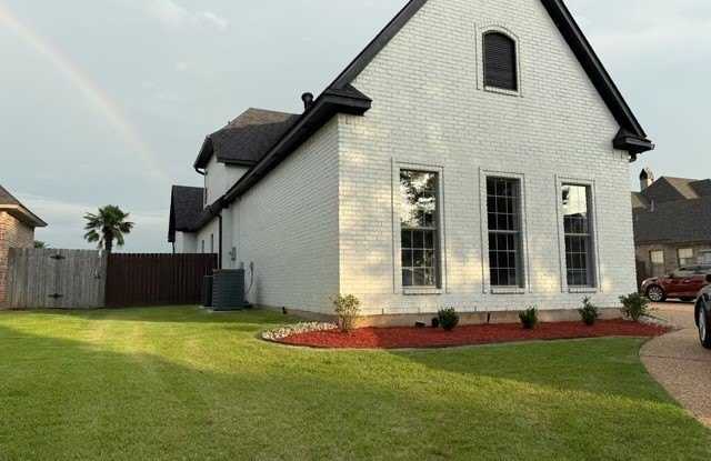 189 Captain Hm Shreve Boulevard Gallery 3