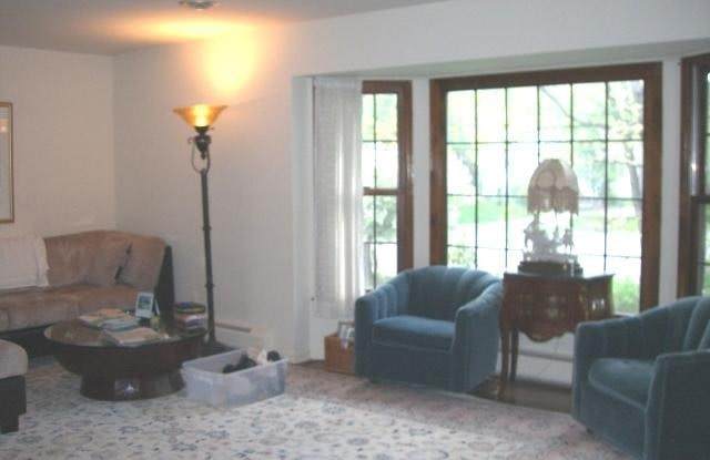 744 Fernwood Court Gallery 3