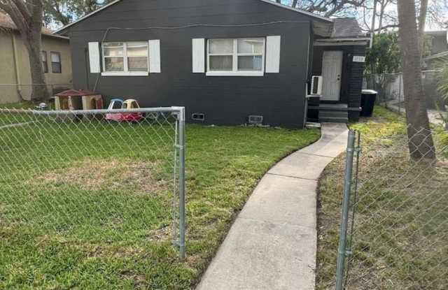 1733 6TH STREET S - 1733 6th Street South, St. Petersburg, FL 33701