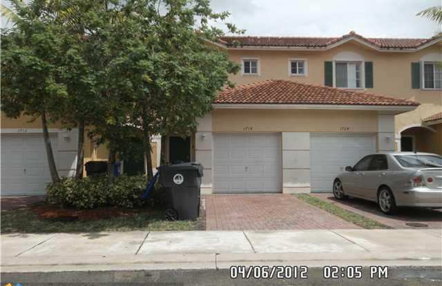 1718 SW 81ST WAY Gallery 2