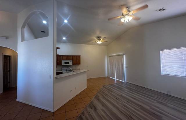 3 Bedroom 2 Bathroom Home Gallery 4