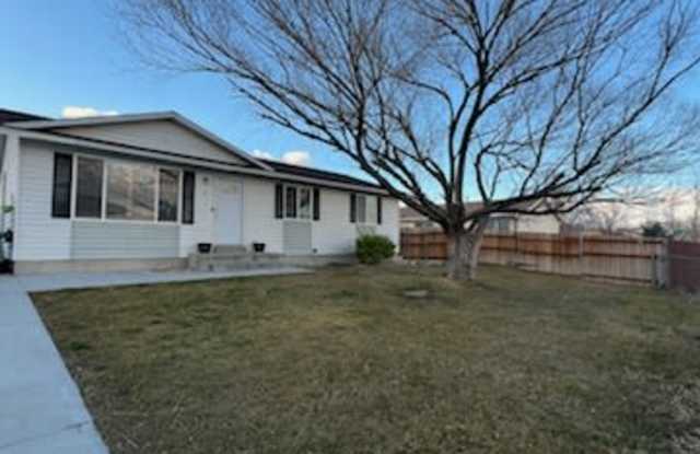 47 N 360 E Downstairs photos photos 47 N 360 E Downstairs photos photos