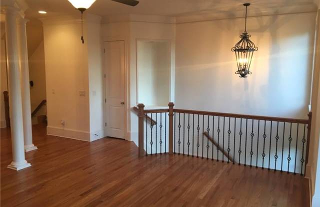 390 Mystic Ridge Lane Gallery 3