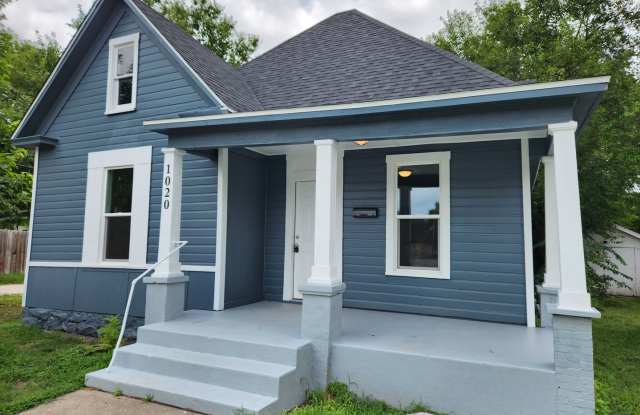 Spacious 3-Bedroom, 1-Bathroom Home AVAILABLE NOW!! photos photos