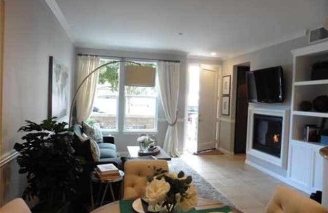 53 Brownstone Way Gallery 2