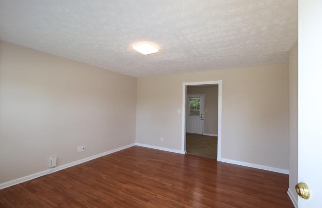 212 Foxwood Drive Gallery 2