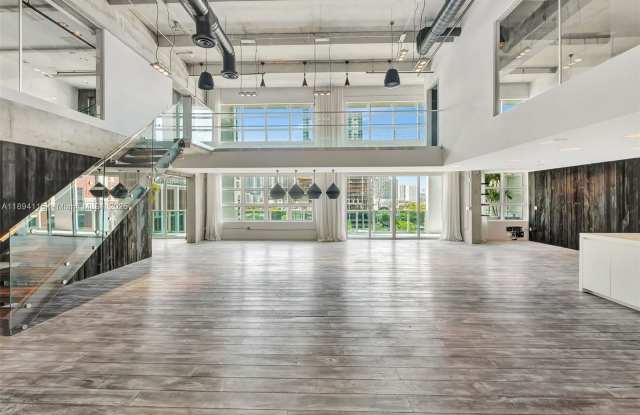 1749 Northeast Miami Court photos photos