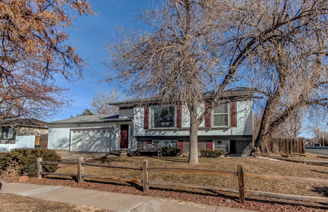 698 S Moline St - 698 South Moline Street, Aurora, CO 80012