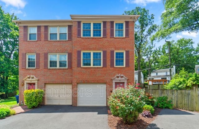724 W Glebe Rd - 724 West Glebe Road, Alexandria, VA 22305