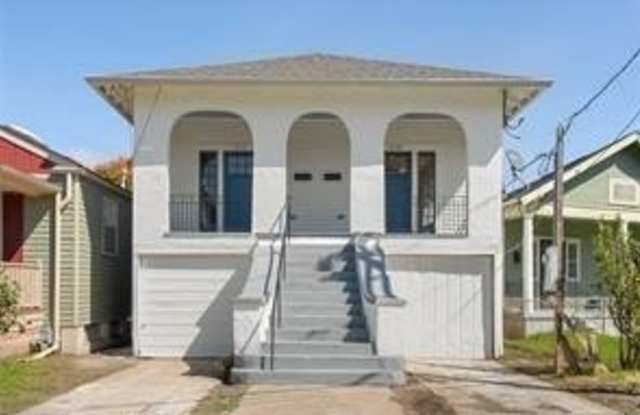 4109 CLEMATIS Street photos photos