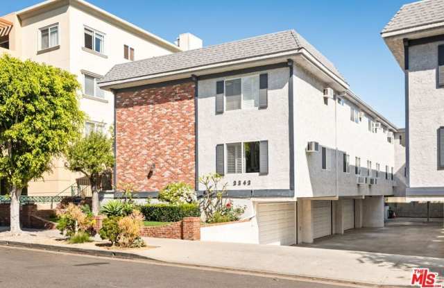 2242 S Bentley Ave unit: 4 photos photos