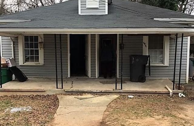 1009 E 15th St - 1009 East 15th Street, Charlotte, NC 28205