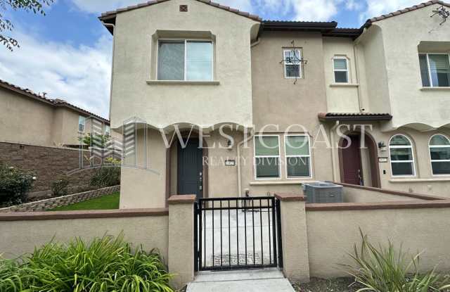 ***$500-OFF MOVE IN SPECIAL** Modern 3-Bedroom Townhome with Resort-Style Amenities in Chino photos photos