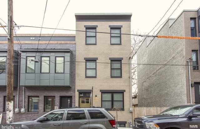 2052 GERRITT STREET photos photos