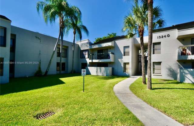 13240 SW 88th Ln - 13240 Southwest 88th Lane, The Crossings, FL 33186