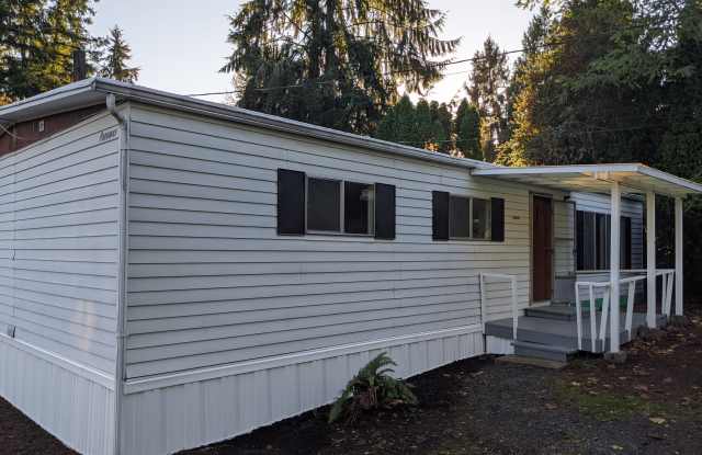 10014 56th St Se - 10014 56th Street Southeast, Snohomish County, WA 98290