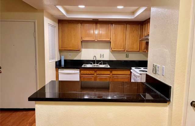 22790 Lakeway Drive Gallery 4
