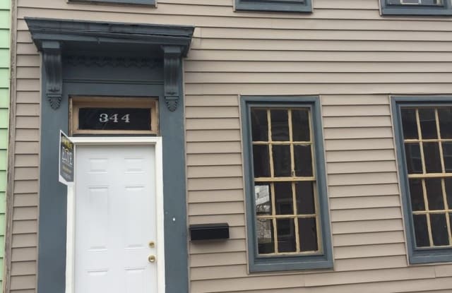 344 S. Queen St. - 344 South Queen Street, York, PA 17403