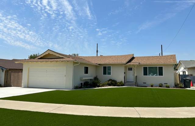 Beautifully Upgraded 3 Bed 2 Bath Home in Orange photos photos