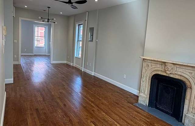 410 Douglass St Apt 3 Gallery 4