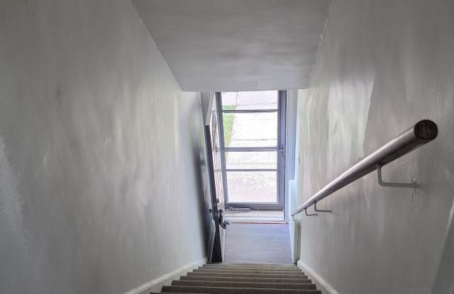 204 West Parkway Avenue Gallery 2