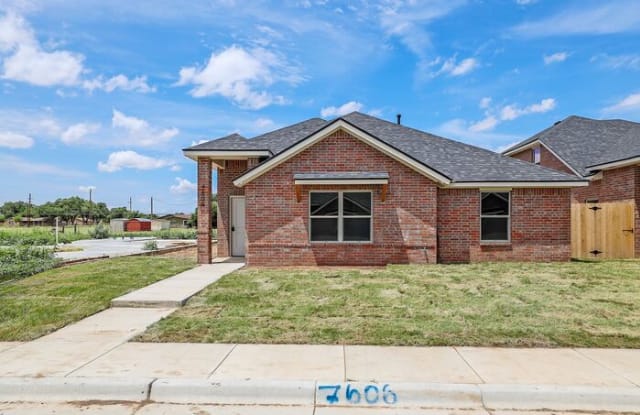 7606 Woodford Avenue - 7606 Woodford Avenue, Amarillo, TX 79118
