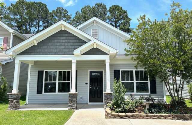 CHARMING ONE-STORY HOME IN LEXINGTON photos photos