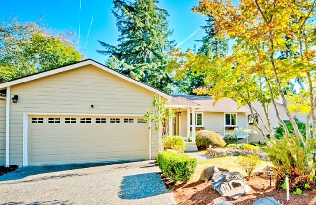 10525 NE 190th St - 10525 Northeast 190th Street, Bothell, WA 98011