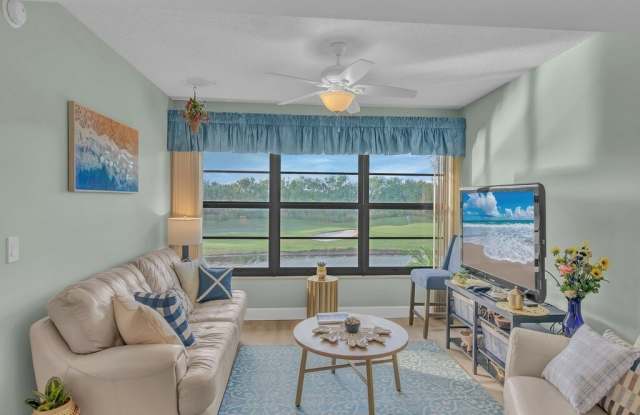 28 PLANTATION DRIVE 204 - 28 Plantation Drive, West Vero Corridor, FL 32966