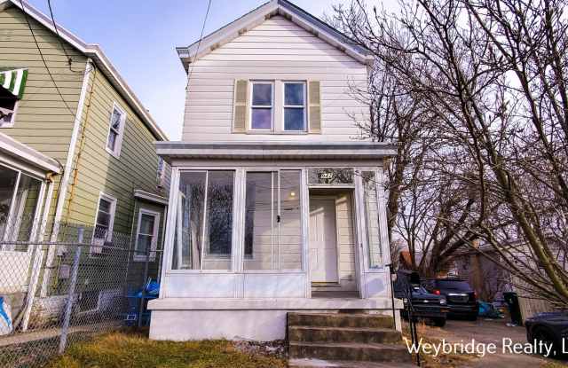 Very nice!! 3 Bedroom 1.5 Bath House in East Price Hill photos photos