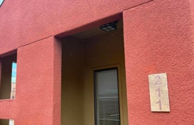 154 W 5th St Unit 211 Gallery 1