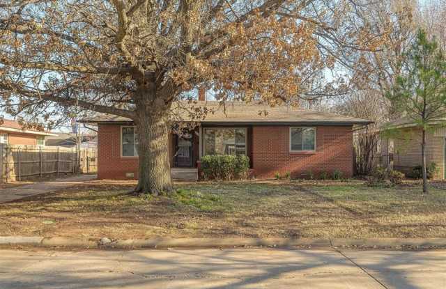 2312 N Warren Avenue photos photos